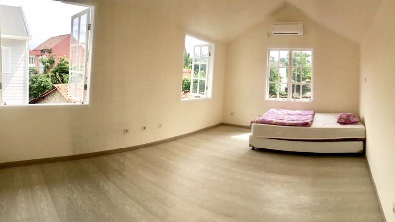 BRAND NEW AND MINIMALIS HOUSE NEAR BINTARO JAYA #ANN