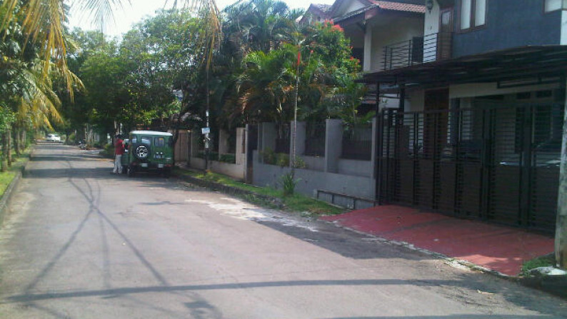 Rumah Nyaman di Bintaro Jaya Sektor 7