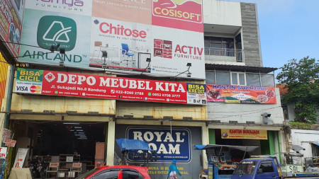 Disewakan Ruko 3 Lantai di Jalan Sukajadi Kota Bandung