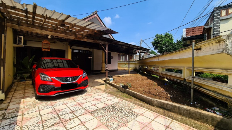 Rumah Siap Jadi Kos-kosan Dekat UIN di Cirendeu