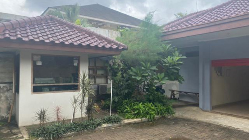 dijual rumah dikawasan Patra Kuningan Jakarta, harga nego sampai deal