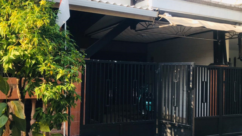 Dijual Rumah 1,5 lantai di Wisma Sarinadi, Sidoarjo