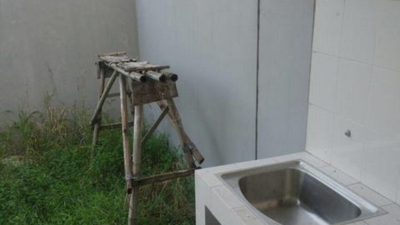 dijual rumah di serpong lagoon cluster aquatic, strategis, murah, siap huni