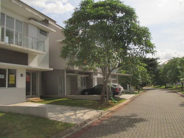 dijual rumah di serpong lagoon cluster aquatic, strategis, murah, siap huni