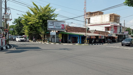 RUMAH/RUANG USAHA DI JL MELATI WETA, DEKAT STADION MANDALA KRIDA, YOGYAKARTA