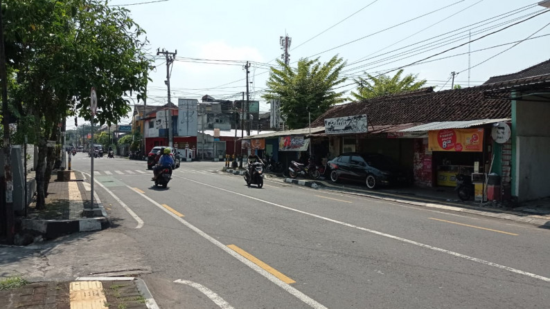 RUMAH/RUANG USAHA DI JL MELATI WETA, DEKAT STADION MANDALA KRIDA, YOGYAKARTA