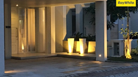 Dijual Rumah Bagus di Pakuwon City Grand Island Casa Tobago, Surabaya