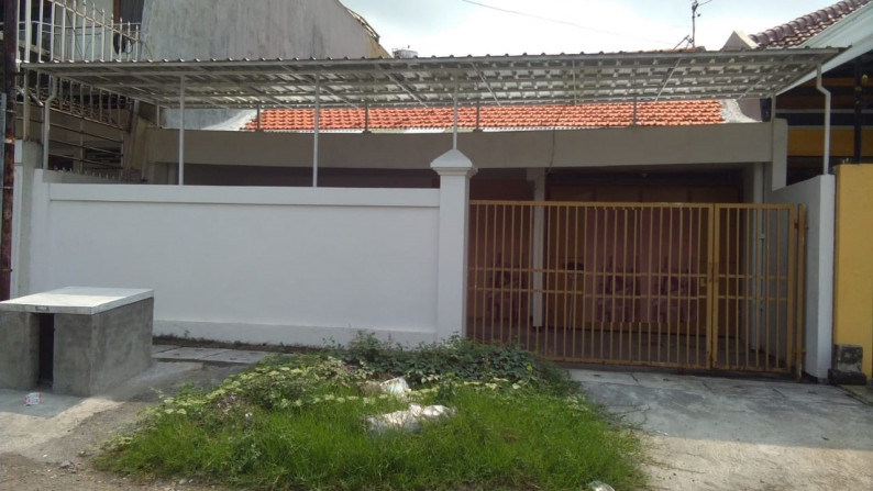 Rumah disewakan Dukuh Kupang Surabaya Barat