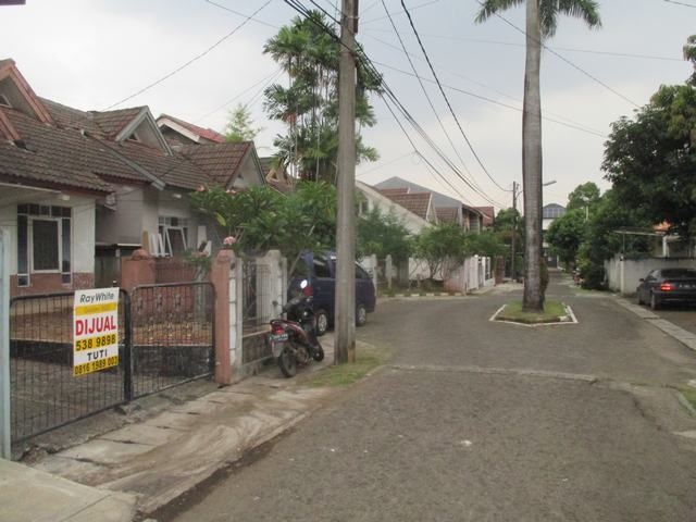 dijual rumah bu banget, tinggal pondasi saja, listrik air dicabut, di griya loka bsd city, hanya dihargai tanah saja