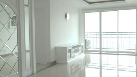 Apartemen Sewa French Walk Twr Paris Garden, Kelapa Gading Luas 220m2