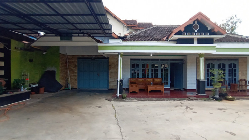 RUMAH DAN GUDANG DI JL WONOSARI - WONOGIRI, SEMANU, GUNUNG KIDUL