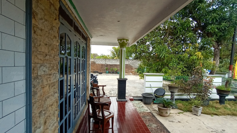 RUMAH DAN GUDANG DI JL WONOSARI - WONOGIRI, SEMANU, GUNUNG KIDUL