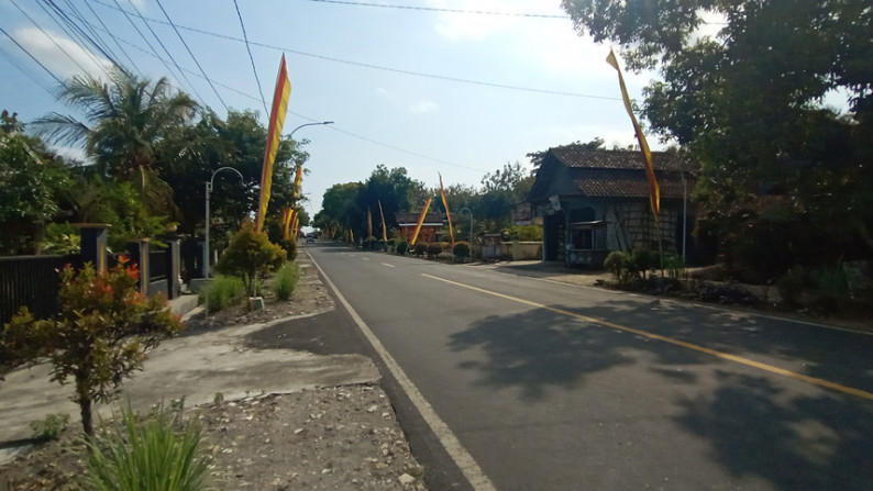 RUMAH DAN GUDANG DI JL WONOSARI - WONOGIRI, SEMANU, GUNUNG KIDUL