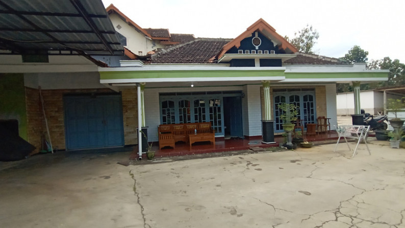 RUMAH DAN GUDANG DI JL WONOSARI - WONOGIRI, SEMANU, GUNUNG KIDUL