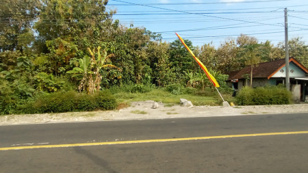 TANAH PEKARANGAN SELUAS 1127 METER PERSEGI, DI JL WONOSARI-WONOGIRI, GK