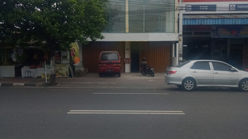 RUKO DILOKASI STRATEGIS UNTUK USAHA, JL MAYJEN SUTOYO, YOGYAKARTA