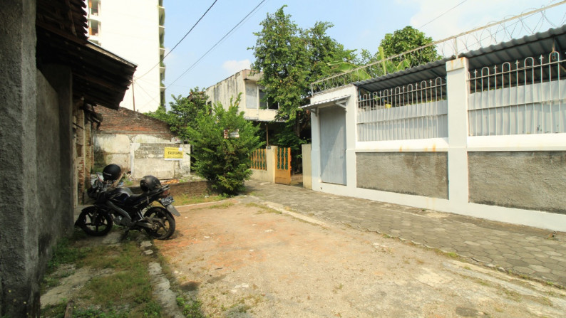 RUMAH DAN TANAH DI TENGAH KOTA YOGYAKARTA, JL DIPONEGORO, YOGYAKARTA