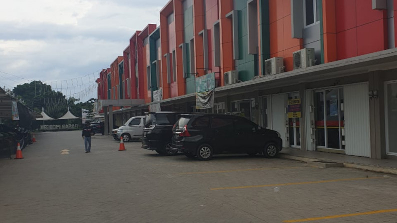 Ruko Siap Pakai dan Lokasi Strategis @Ruko Pasar Modern, Graha Raya