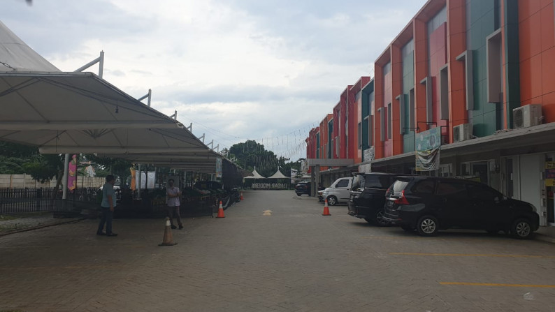 Ruko Siap Pakai dan Lokasi Strategis @Ruko Pasar Modern, Graha Raya