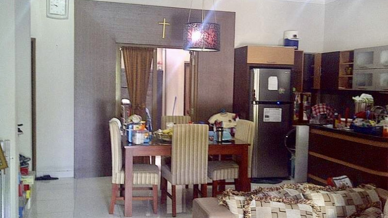 RUMAH MINIMALIS DEPAN TAMAN DI CLUSTER EMERALD GARDEN #ANN