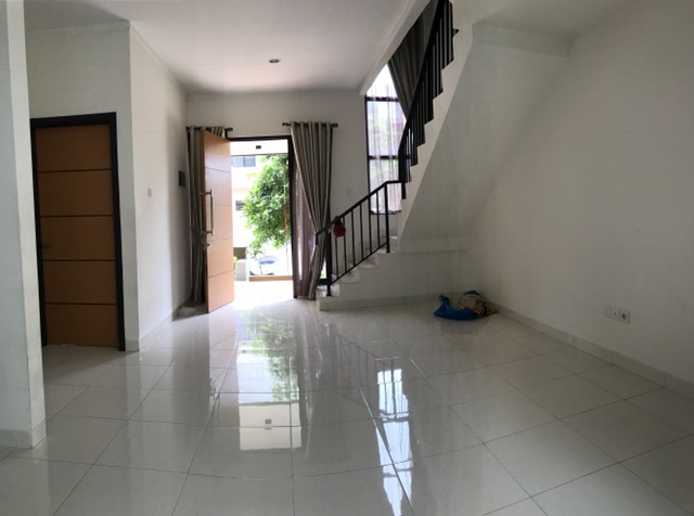 RUMAH NYAMAN DI DISCOVERY BINTARO JAYA #ANN
