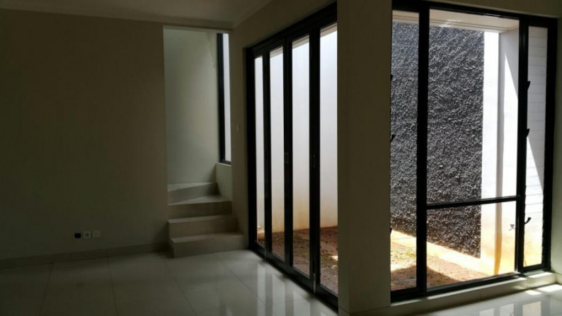 RUMAH BRAND NEW DI CLUSTER DISCOVERY FLAMINE #ANN