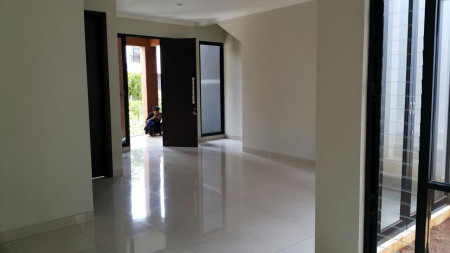 RUMAH BRAND NEW DI CLUSTER DISCOVERY FLAMINE #ANN
