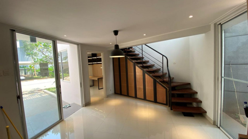 BRAND NEW HOUSE WITH FURNISHED DI DISCOVERY RESIDENCE BINTARO JAYA #ANN