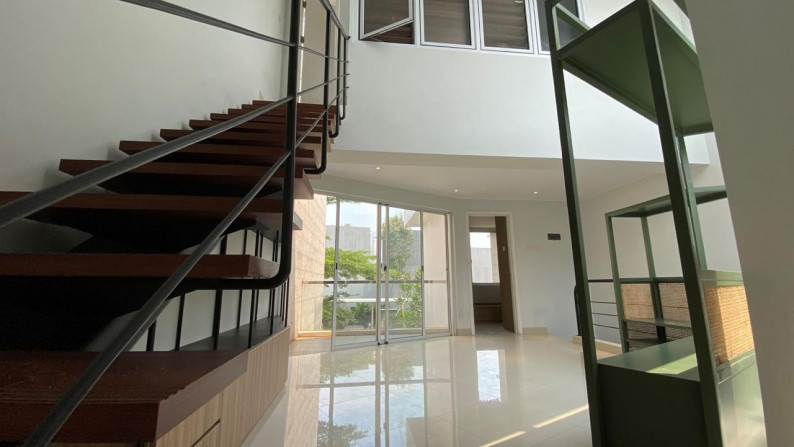 BRAND NEW HOUSE WITH FURNISHED DI DISCOVERY RESIDENCE BINTARO JAYA #ANN