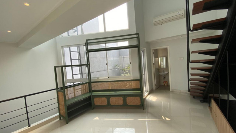 BRAND NEW HOUSE WITH FURNISHED DI DISCOVERY RESIDENCE BINTARO JAYA #ANN