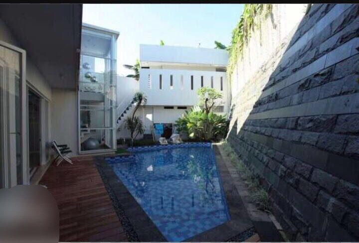 RUMAH MINIMALIS DAN CANTIK FURNISHED DENGAN SWIMMING POOL DI BINTARO JAYA SEKTOR 7 #ANN