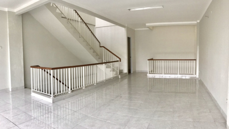 RUKO 3 LANTAI KEBAYORAN ARCADE BINTARO JAYA (RUKO GANDENG 3 UNIT) #ANN