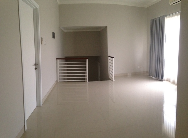 Rumah minimalis dan nyaman di Kebayoran Residence #ANN