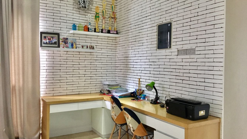 RUMAH MINIMALIS DENGAN SWIMMING POOL DI KEBAYORAN RESIDENCE BINTARO JAYA #JUN #ANN