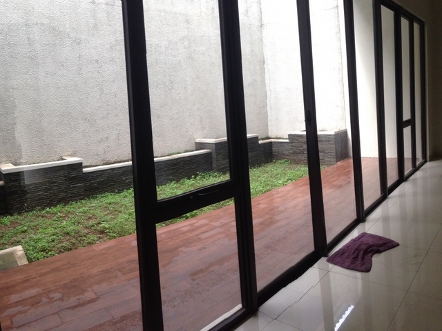 RUMAH BRAND NEW DI CLUSTER KEBAYORAN VILLAS BINTARO JAYA #ANN