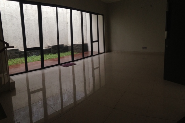 RUMAH BRAND NEW DI CLUSTER KEBAYORAN VILLAS BINTARO JAYA #ANN