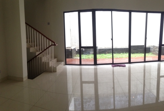 RUMAH BRAND NEW DI CLUSTER KEBAYORAN VILLAS BINTARO JAYA #ANN