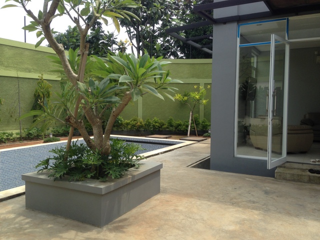 RUMAH NYAMAN DENGAN SWIMMING POOL DI PURI BINTARO JAYA SEKTOR 9
