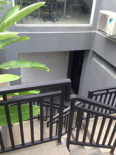 RUMAH NYAMAN DENGAN SWIMMING POOL DI PURI BINTARO JAYA SEKTOR 9