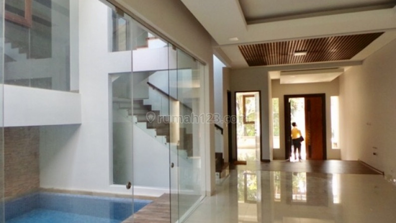 RUMAH MINIMALIS DAN NYAMAN DENGAN SWIMMING POOL DI PURI BINTARO #ANN