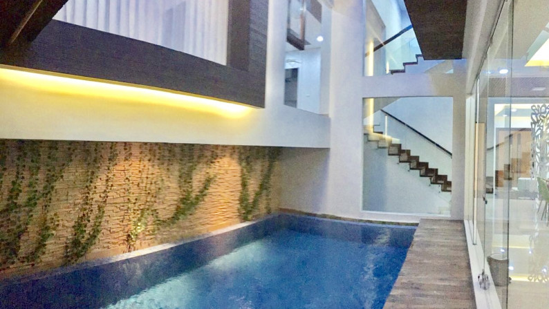 RUMAH MINIMALIS DAN NYAMAN DENGAN SWIMMING POOL DI PURI BINTARO #ANN