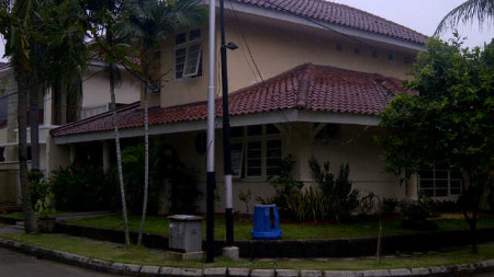 RUMAH HOEK NYAMAN DI RIVER PARK BINTARO JAYA #ANN