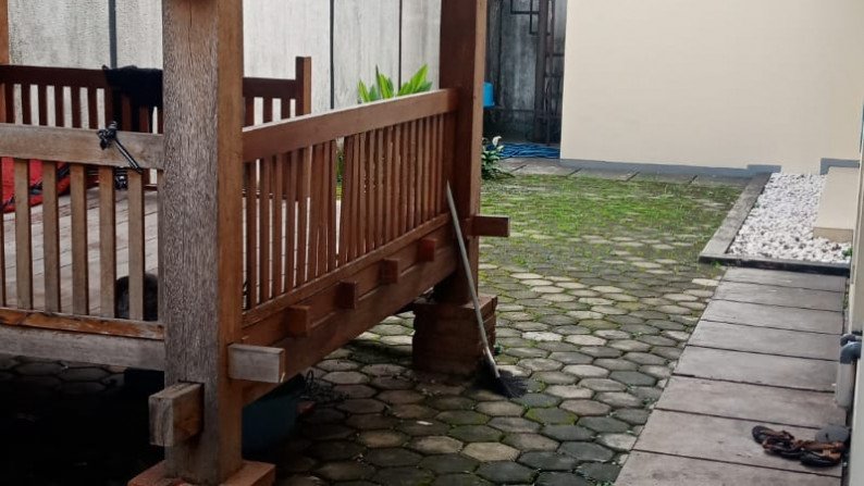 Dijual Rumah di Jl. Golf Arcamanik Bandung Rumah dengan nomor cantik dan strategis