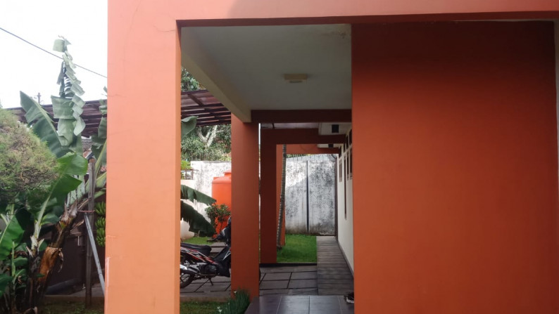 Dijual Rumah di Jl. Golf Arcamanik Bandung Rumah dengan nomor cantik dan strategis