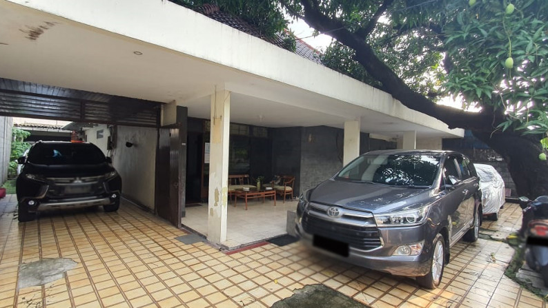 Rumah Strategis, Kawasan Elit, dan Hunian Asri @Menteng, Jakarta Pusat