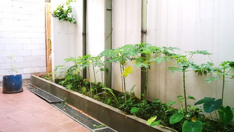 Jual Rumah di Simprug Golf, Kebayoran Lama, Prime Area