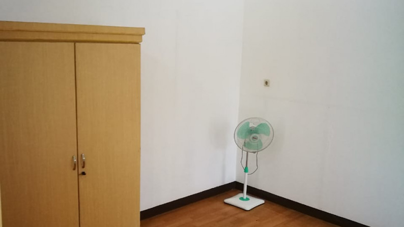 Jual Rumah di Simprug Golf, Kebayoran Lama, Prime Area