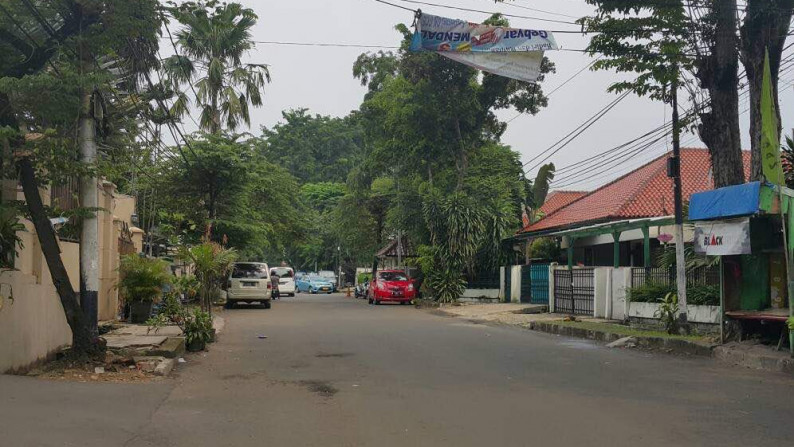 RUMAH LAMA DI LOKASI YANG STRATEGIS DI RASAMALA - TEBET JAKARTA SELATAN #ANNWW