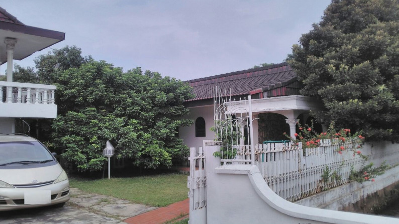 Rumah Siap huni ,lokasi oke di Pondok Labu Depok