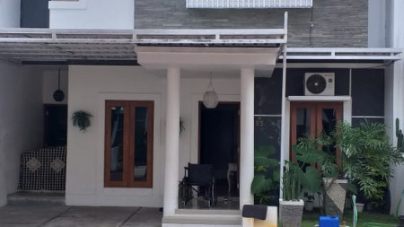 RUMAH MODERN MINIMALIS, DI DALAM PERUMAHAN LAVENDER PERMAI, SLEMAN